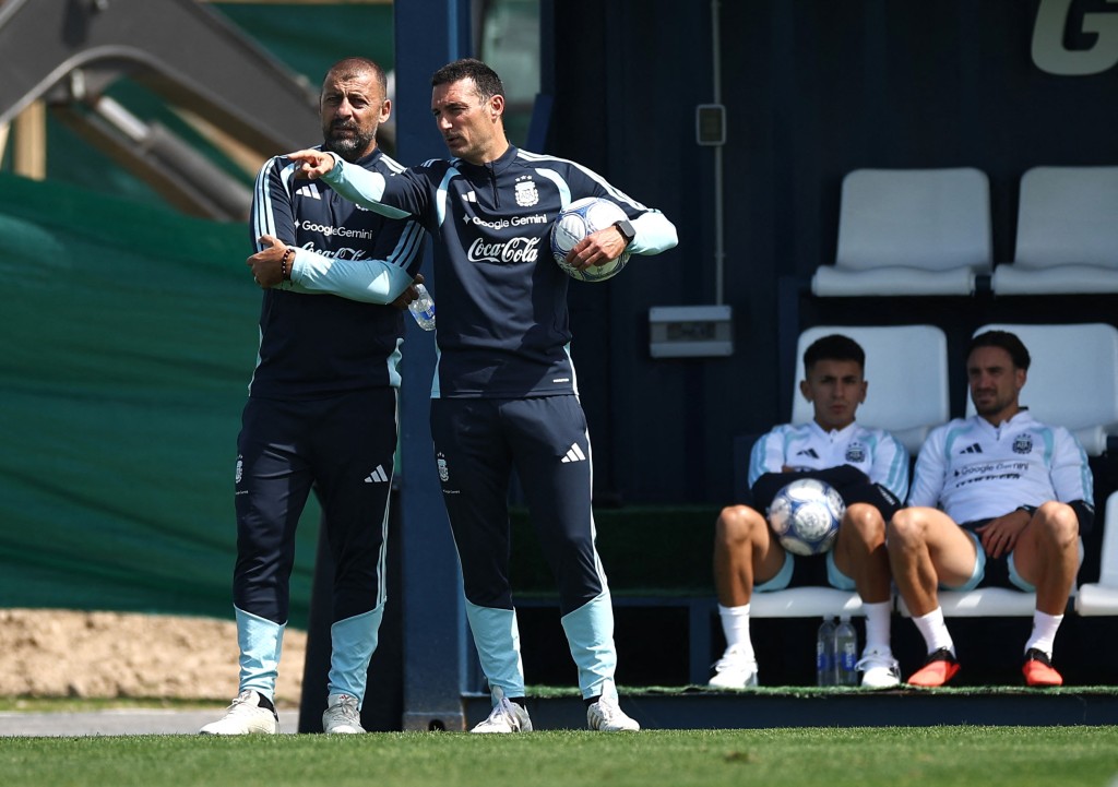 Lionel Scaloni volvió a hablar de su futuro en la selección argentina y se refirió al  recambio de nombres que realizó con la lista para los amistosos